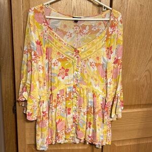 Torrid Floral Yellow and Pink Women's Top